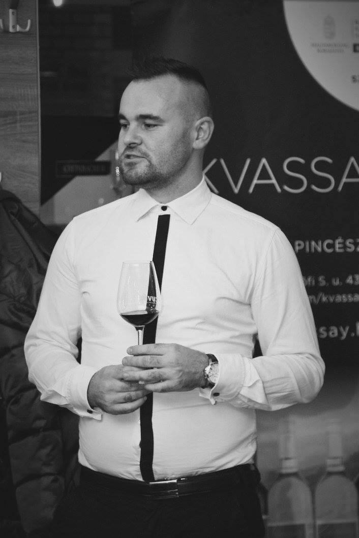 Levente KVASSAY 